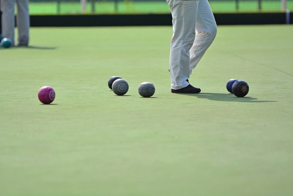 Barefoot Bowls at The Hive