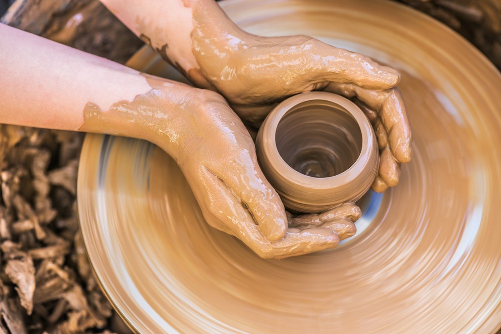 Ceramic skills: hand-building